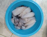 Foto langkah ke 1 dari resep Cumi asin cabe ijo.