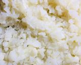 A picture of step 1 of Cauliflower pode masala.