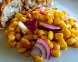 Lilahagymás-mogyorós kukoricasaláta mézes-mustáros öntettel recept fázis 2 fotója