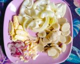 Foto langkah ke 2 dari resep Capcay Sayur Bakso.