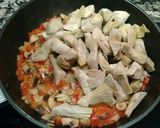 Foto del paso 4 de la receta: Alcachofas con champiñón, pimiento rojo y jamón