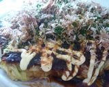 A picture of step 5 of Osaka Okonomiyaki.