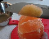 A picture of step 2 of Agar, Honey and Grapefruit Jello.