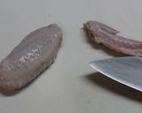 A picture of step 1 of Stewed Chicken Wings with Black Vinegar.
