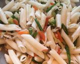 A picture of step 4 of Winter Vegetable Pasta.