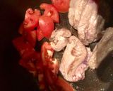 Foto del paso 1 de la receta: Ensalada de costillas con salsa de tomate 🍅