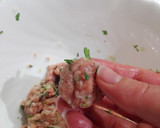 Foto del paso 4 de la receta: Albóndigas en salsa de tomate al comino sobre arroz con coliflor