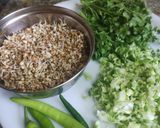 A picture of step 1 of Kulith (horse gram) pakoda.