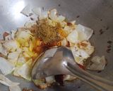 A picture of step 2 of Raw tomato sweet curry.