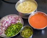 A picture of step 2 of Cheese pav bhaji.