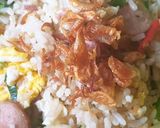 Foto langkah ke 7 dari resep Nasi goreng putih.