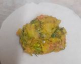A picture of step 5 of Mix Vegetable Paratha with Cheese Slice Spread.