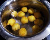 દહીં વડા (Dahi Vada Recipe In Gujarati) રેસીપી સ્ટેપ3ફોટો