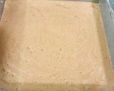 A picture of step 2 of Car cake.