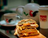 Foto langkah ke 10 dari resep Ciabatta Beef Bacon Sandwich [Keto Friendly].