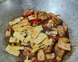Foto langkah ke 5 dari resep Tumis Kecap Tahu Telur.
