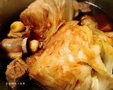 A picture of step 6 of Braised Cabbage with Pork Ribs (Hakka Style).