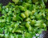 Foto langkah ke 1 dari resep Bitter Gourd Omellet (Dadar Telur Pare).