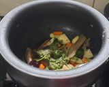 मसाले भात (masale bhaat recipe in marathi) रेसिपी स्टेप 4 फोटो 