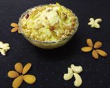 A picture of step 4 of Kesar rajbhog shreekhand.