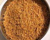 A picture of step 1 of Chicken vermicelli biriyani.