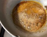 A picture of step 2 of Bread caramel popcorn.