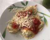 Foto del paso 9 de la receta: Raviolis de ricotta y espinaca con salsa amatriciana