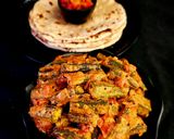 A picture of step 6 of Dahi Bhindi Masala.