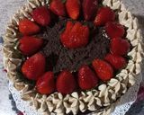 Foto del paso 3 de la receta: Torta de cumpleaños con crema moka y frutillas 🍓