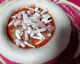 Foto del paso 5 de la receta: Pizza de queso provolone