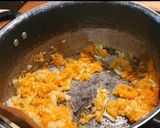 A picture of step 2 of Authentic lasagne recipe.