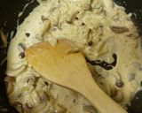 A picture of step 11 of Mushroom Cream Pasta.