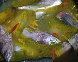 Foto langkah ke 2 dari resep Ikan Kuah Asam Khas NTT.