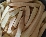 Foto del paso 1 de la receta: Bastoncitos de boniatos en almíbar