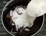 A picture of step 1 of Oreo Walnut cake.