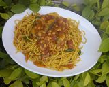 A picture of step 6 of Spaghetti with bake bean sauce.