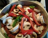 A picture of step 4 of Chicken Cacciatore.