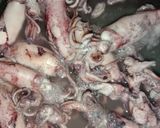 Foto langkah ke 1 dari resep Oseng cumi asin Cabai ijo.