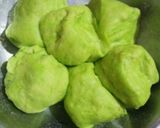 Foto langkah ke 5 dari resep Roti bunga ubi.