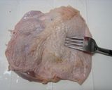 A picture of step 1 of Chicken Sauté with Mentaiko Cheese Sauce.