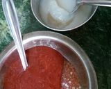 A picture of step 3 of Strawberry Panacota.