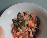 Foto langkah ke 4 dari resep Tumis cumi asin.