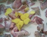 Hình bước làm 1 của món Ragu lưỡi bò