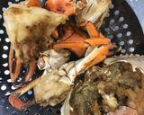 Hình bước làm 3 của món Cua Sốt Tiêu Đen