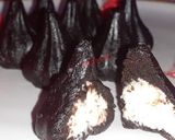 A picture of step 7 of Oreo Biscuit Modaks.