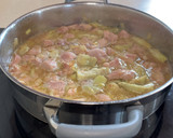 Foto del paso 6 de la receta: Pavo guisado con alcachofas y guisantes