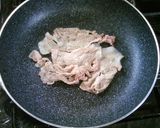 A picture of step 1 of Tonpeiyaki In 5 Minutes.