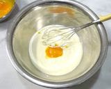 A picture of step 6 of Moist and Fluffy Soufflé Cheesecake.