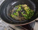 A picture of step 3 of Omlet curry.