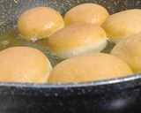 Foto langkah ke 7 dari resep Eggless Donat (tanpa telur).